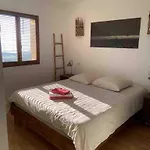 Quiet Villa, Exceptional Sea View *