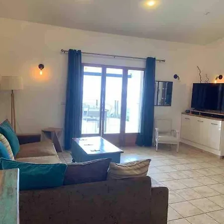 Quiet Villa, Exceptional Sea View Willa