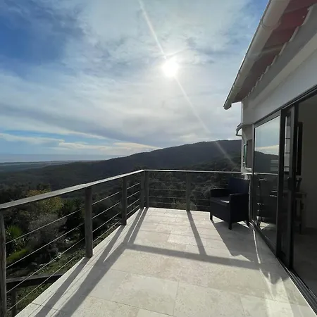 Au Calme, Vue Exceptionnelle Villa