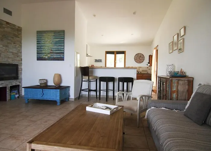 Quiet Villa, Exceptional Sea View Villa Ventiseri