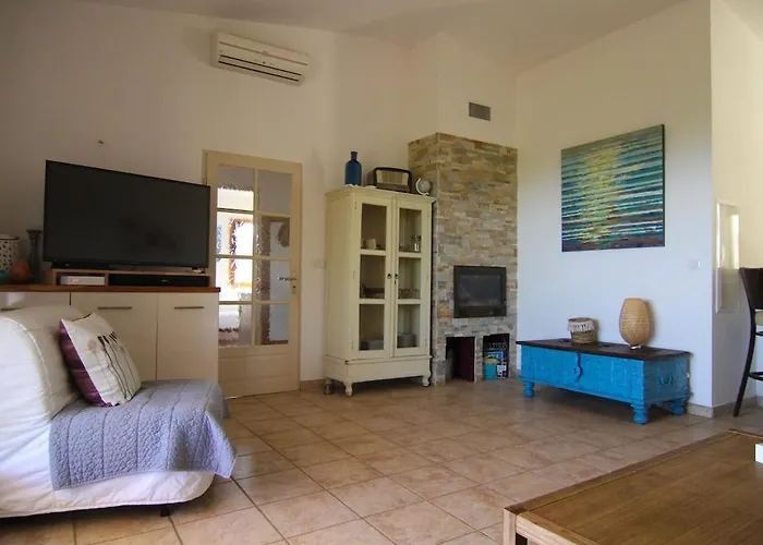 וילה Quiet Villa, Exceptional Sea View