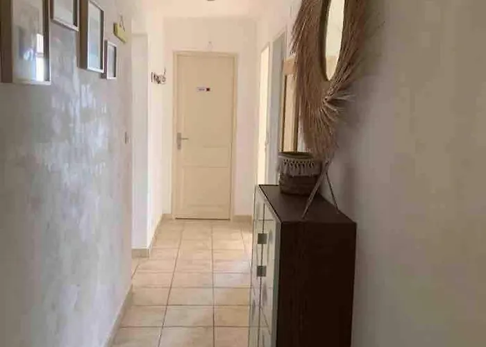 וילה Quiet Villa, Exceptional Sea View Ventiseri