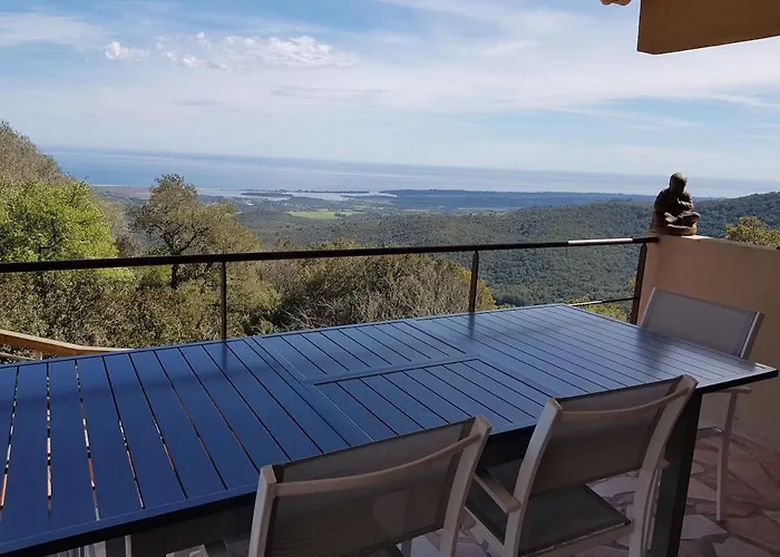 Quiet Villa, Exceptional Sea View