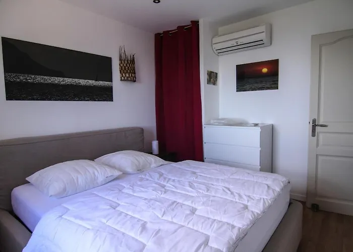 וילה Quiet Villa, Exceptional Sea View *