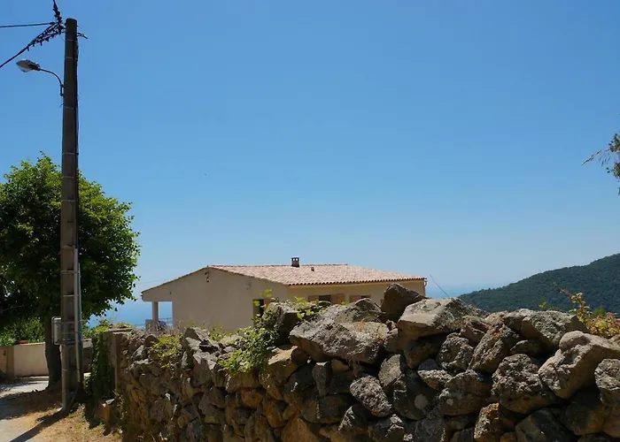 וילה Quiet Villa, Exceptional Sea View Ventiseri